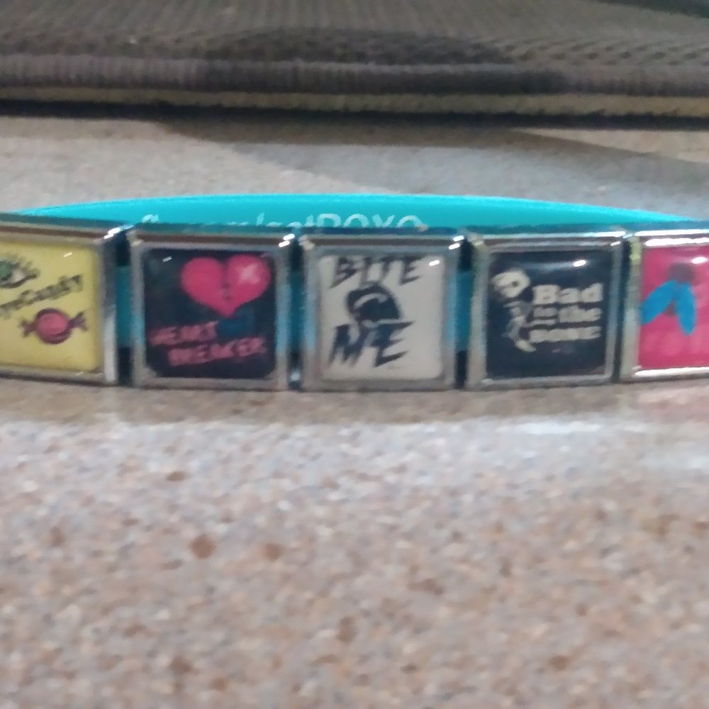 Bracelet